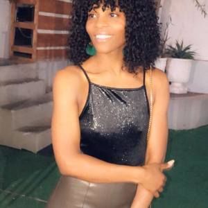 Meet your Posher, Elisângela